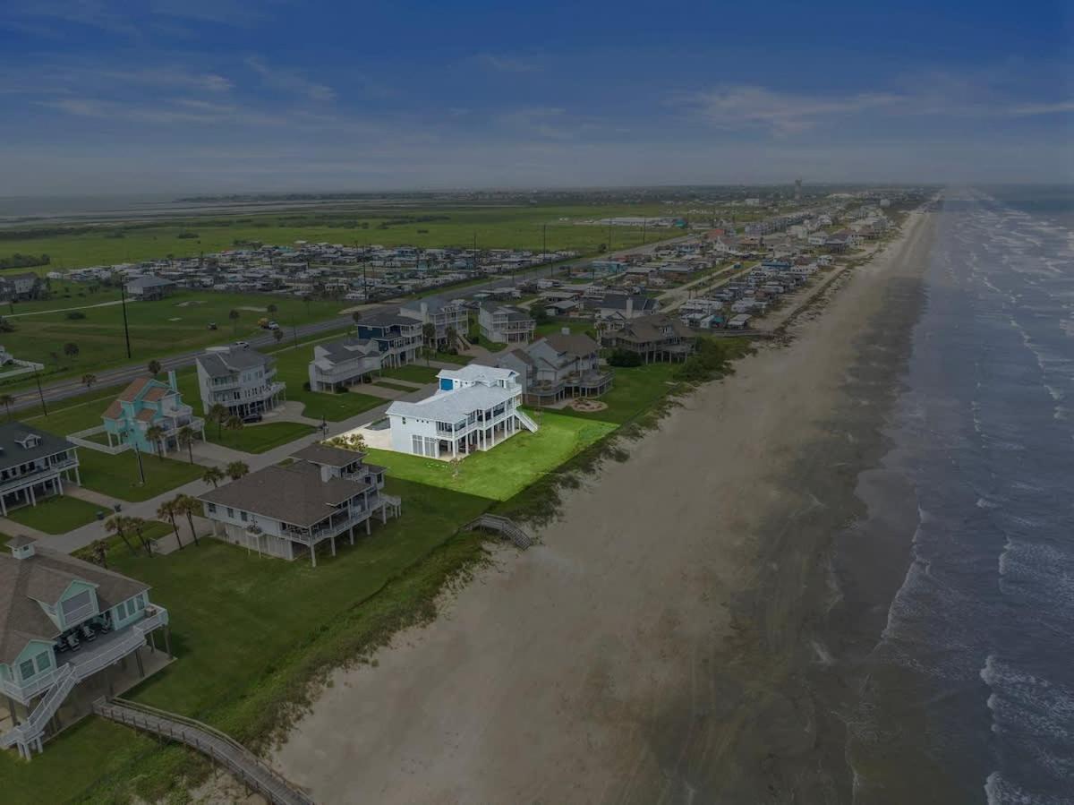 Beachfront Beauty With Hot Tub - 10 Steps To Sand Villa Galveston Exterior photo