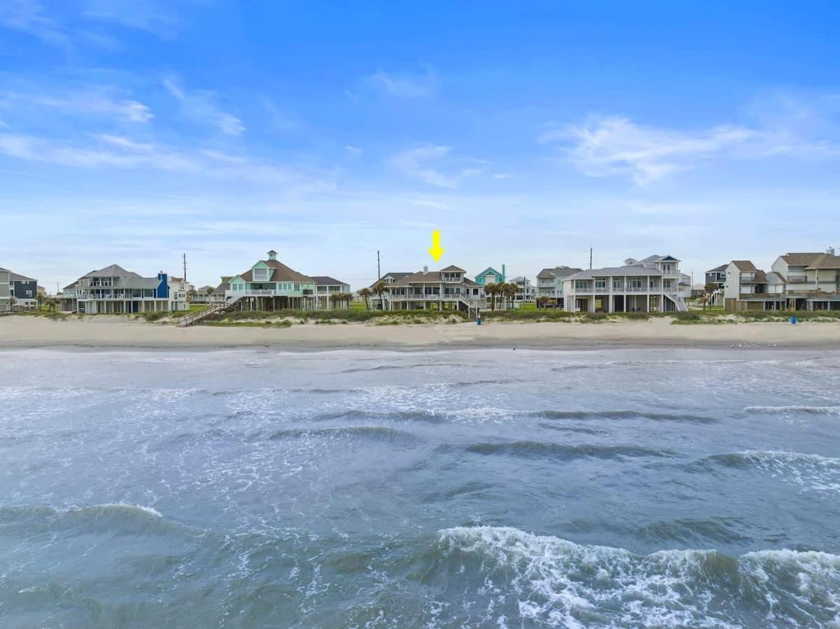 Beachfront Beauty With Hot Tub - 10 Steps To Sand Villa Galveston Exterior photo