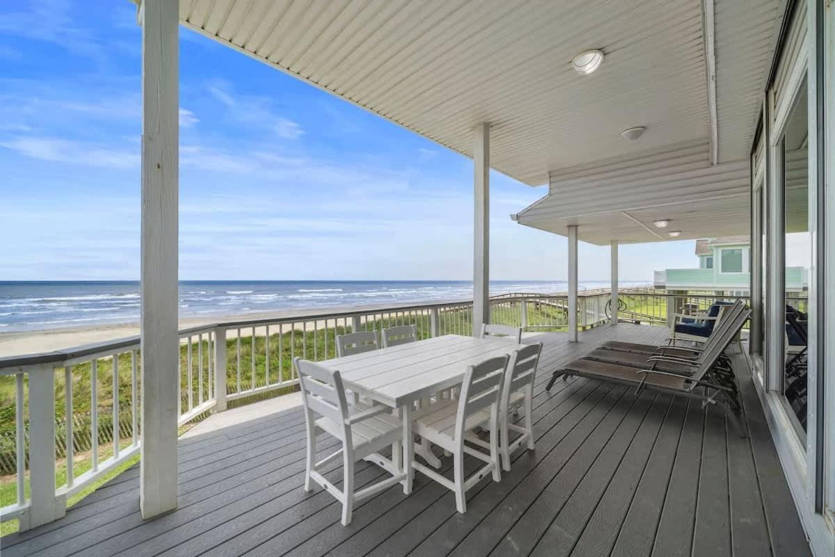 Beachfront Beauty With Hot Tub - 10 Steps To Sand Villa Galveston Exterior photo