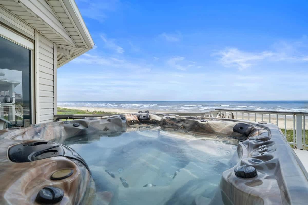 Beachfront Beauty With Hot Tub - 10 Steps To Sand Villa Galveston Exterior photo